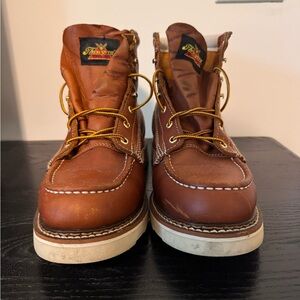 Thorogood Men's Brown Moc Toe Boots